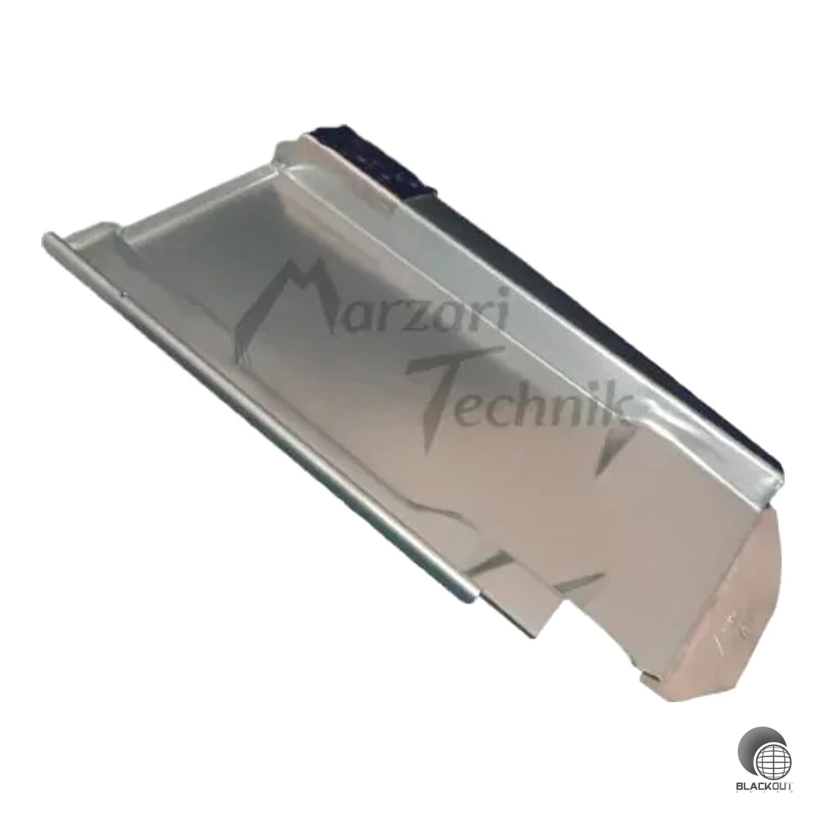 Verzinkte Metalldachplatte als Ziegelersatz für die sichere Durchführung von Dachleitungen bei Sulm Verschiebeziegel (Tondach) und Jacobi Walther J 13 V im Ziegelformat 252 x 422 mm.
